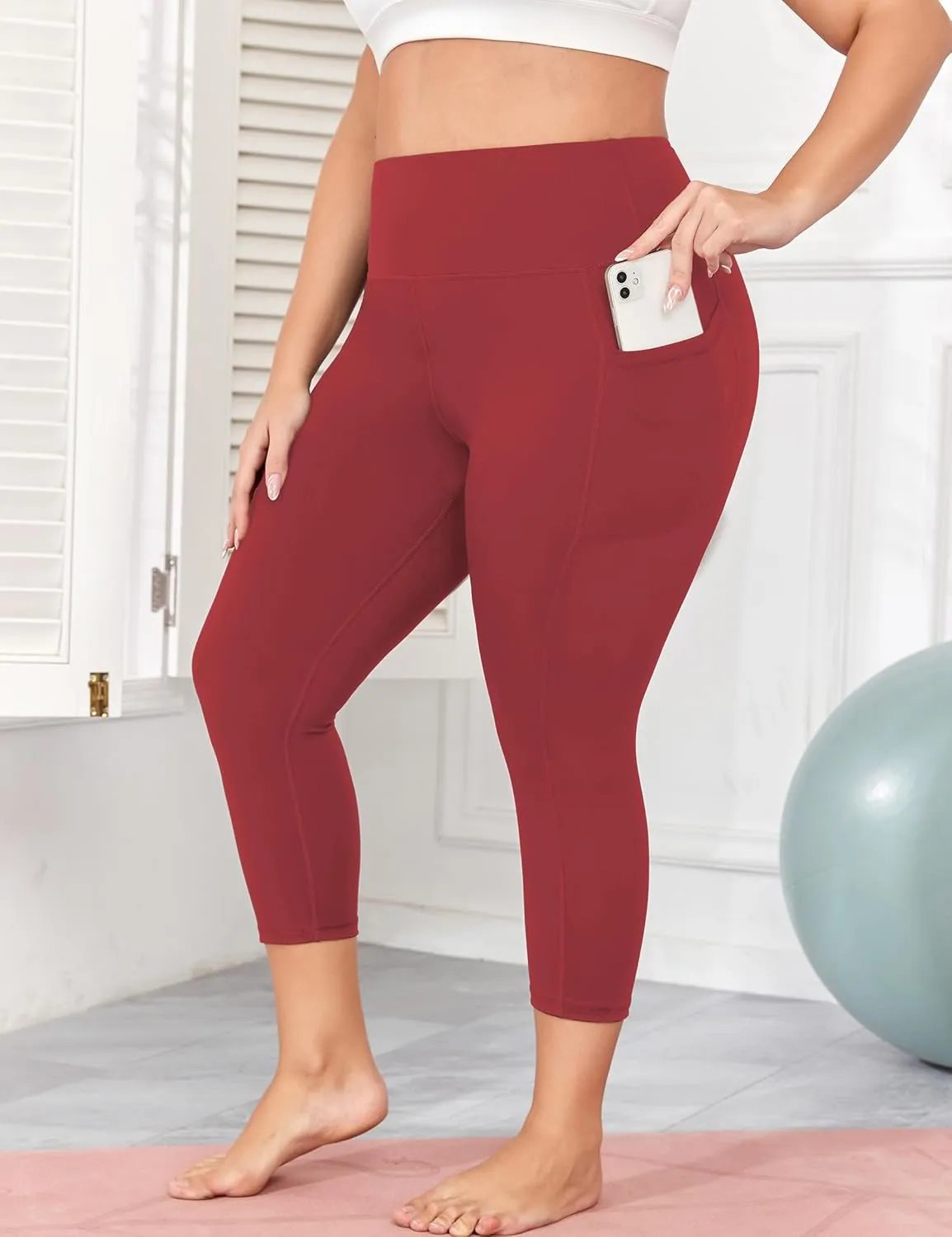 Plus Size Capri Leggings for Women with Pockets, Butt Lifting Yoga Pants Tummy Control, L-5XL Workout Leggings