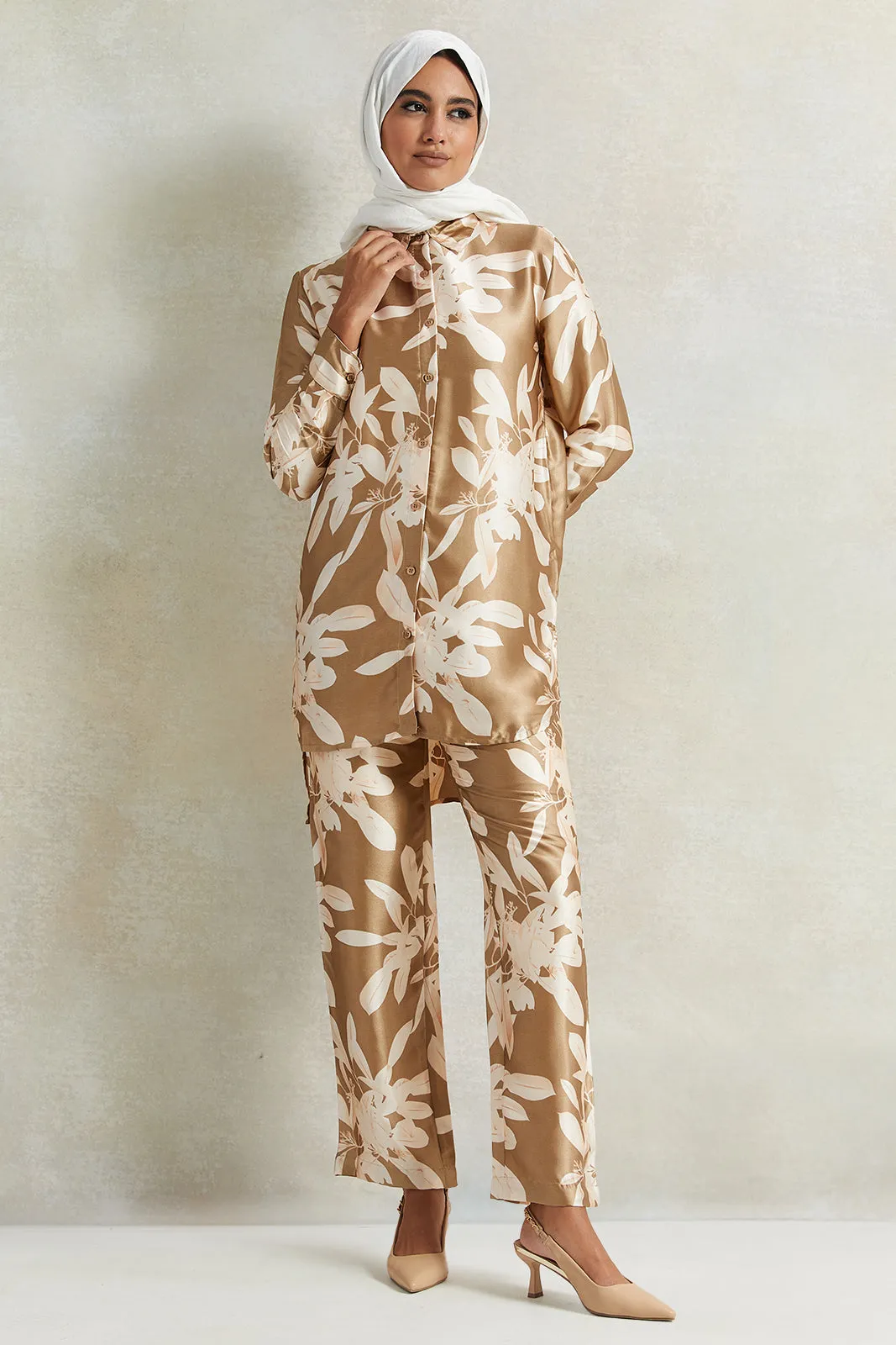 Women Brown Printed Wide Leg Trouser